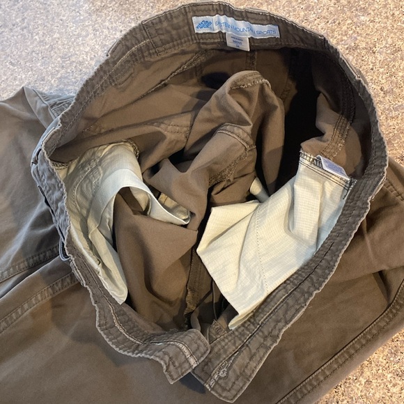 Eastern Mountain Sports Pants BROKEN BUTTON Size 34 But May Run Smaller - Picture 10 of 17